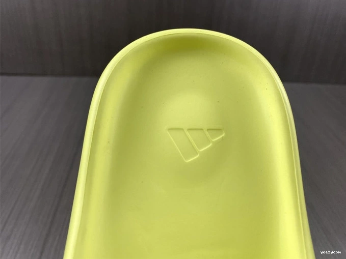 Slide GX6138 Adidas Yeezy Green 0710